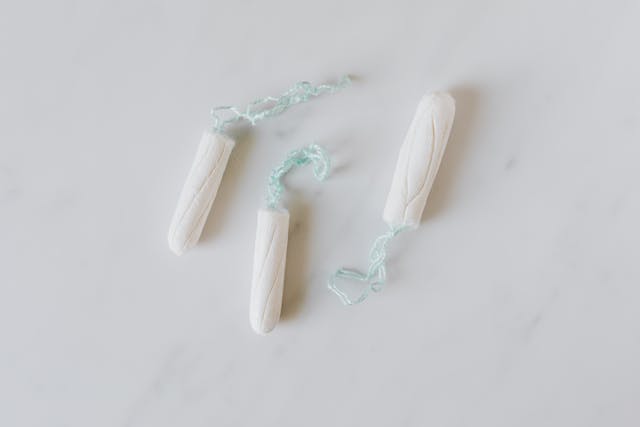 Zware metalen aangetroffen in tampons: een wake-up call voor vrouwen